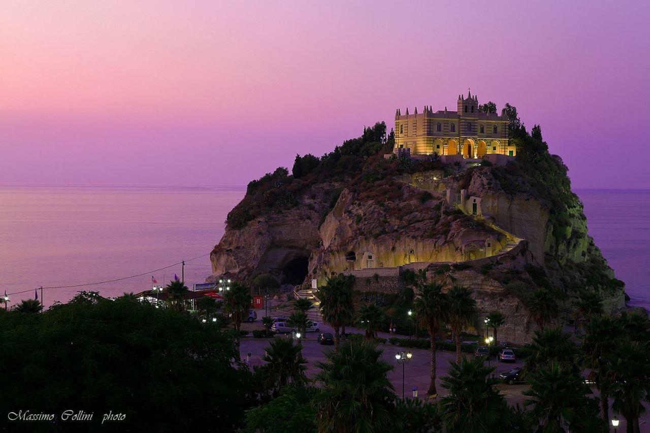 Lo Splendore Del Borgo Tropea Exterior foto